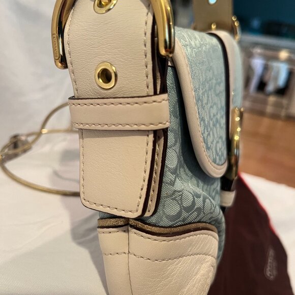 Coach Vintage -- 1457 Soho Blue Signature -- Canvas & White Leather Shoulder Bag - Picture 3 of 8